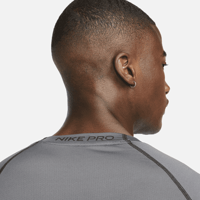 Playera de manga corta de corte ajustado para hombre Nike Pro Dri-FIT