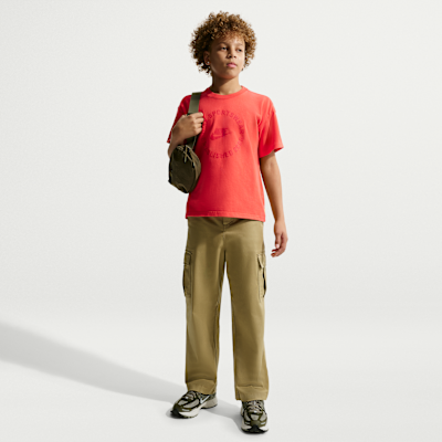 Playera para niños talla grande Nike Sportswear