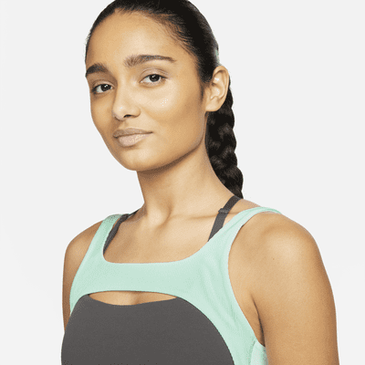 Bra deportivo de tela de canalé con forro ligero de baja sujeción para mujer Nike Yoga Indy