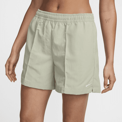 Shorts de tiro medio de 13 cm para mujer Nike Sportswear Everything Wovens