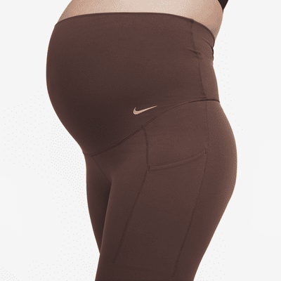 Leggings de maternidad de tiro alto de 7/8 de baja sujeción con bolsillos para mujer Nike Zenvy (M)