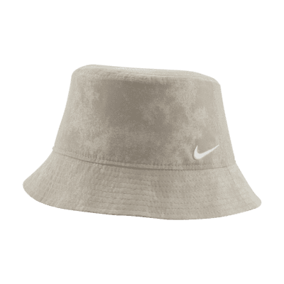 Nike Bucket Hat. Nike BG