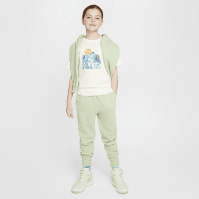 Nike Sportswear Older Kids' T-Shirt