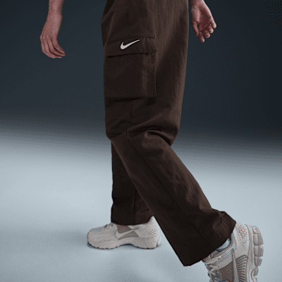 Nike Sportswear Essential Women's High-Rise Woven Cargo Trousers