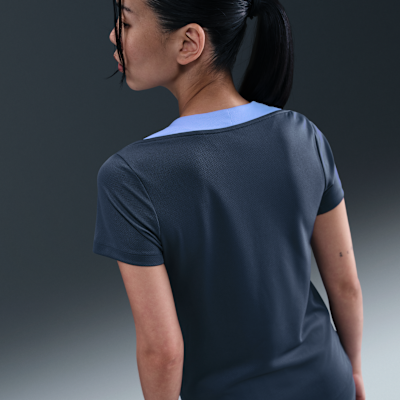 Nike Strike 女款 Dri-FIT 短袖足球上衣