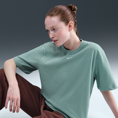 Nike Sportswear Essential Women's Boxy T-Shirt