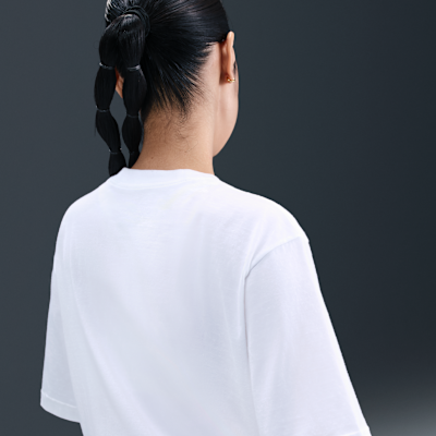 Playera de corte cuadrado para mujer Nike Sportswear Essential