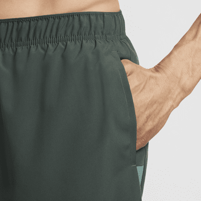 Nike Challenger Pantalón corto de running Dri-FIT de 18 cm con malla interior - Hombre