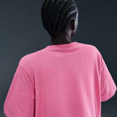 Nike Sportswear Essential Women's Graphic T-Shirt
