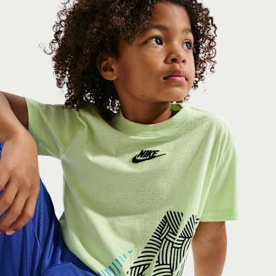 Playera oversized para niños talla pequeña Nike In The Zone
