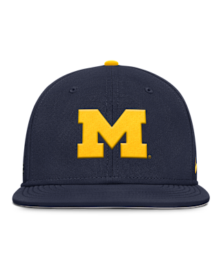 Мужская кепка Michigan Wolverines Dugout True Men’s Nike Dri-FIT College Fitted Hat