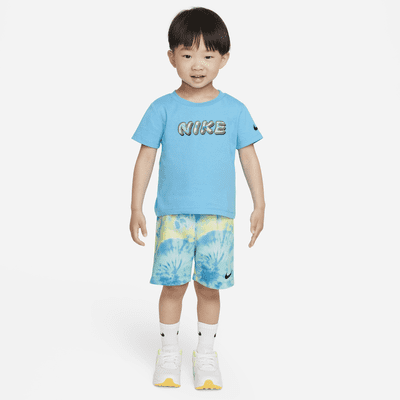 Conjunto de playera y shorts para bebé (12-24M) Nike Sportswear. Nike.com