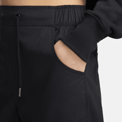 Nike Sportswear Essential Women's Woven High-Waisted Pants