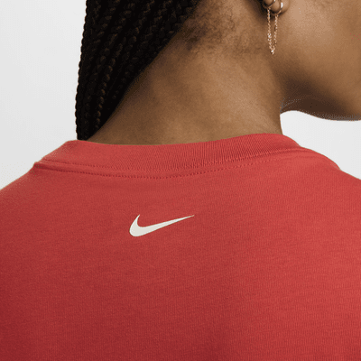 Playera Nike Sportswear Essential oversized para mujer