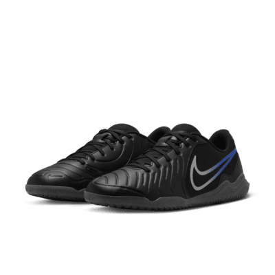 Nike Tiempo Legend 10 Club Indoor Court Low-Top Football Shoes. Nike RO