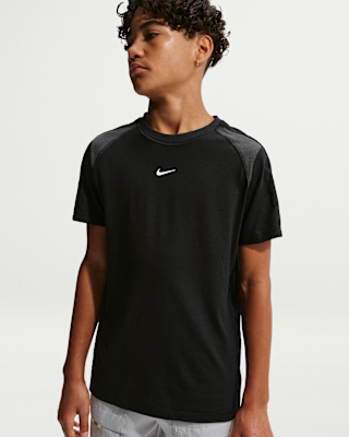 Детские шорты Nike Sportswear City Utility Big Kids' Short-Sleeve Top