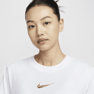 Nike Sportswear 女款寬鬆短袖圖樣 T 恤