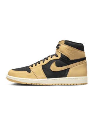 Air Jordan 1 Retro High OG Shoes. Nike LU