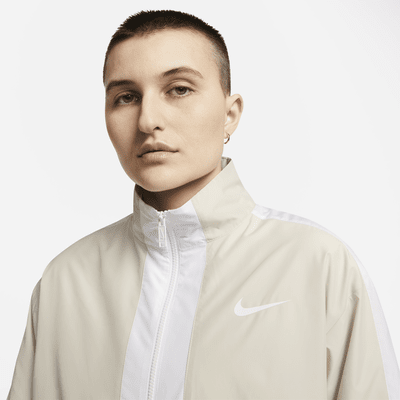 Chamarra Nike con gráfico para mujer U.S. Essential