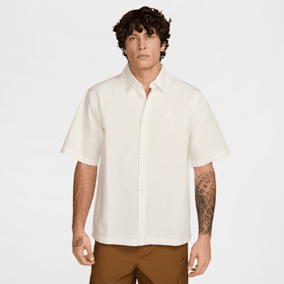 Playera con botones de manga corta para hombre Nike Club