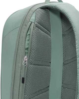 Nike Sportswear Commute