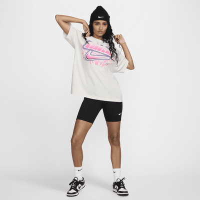 Nike Sportswear Women's Oversized Short-Sleeve T-Shirt