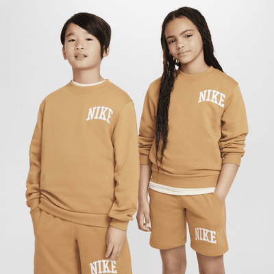 Nike Sportswear Club Big Kids' French Terry Crew-Neck Sweatshirt. Nike.com