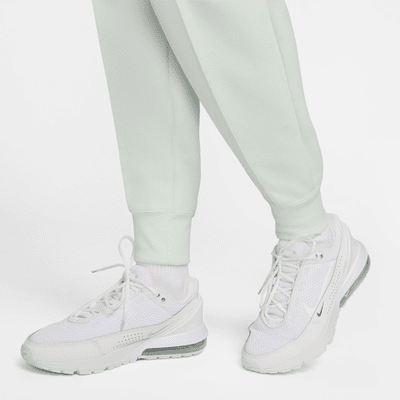 Nike Sportswear Tech Fleece Jogger de talle medio - Mujer