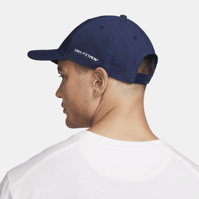 Gorra Swoosh estructurada Nike DriFIT ADV Club