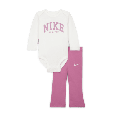 Nike Swoosh Spirit Baby (0-9M) 2-Piece Bodysuit Set