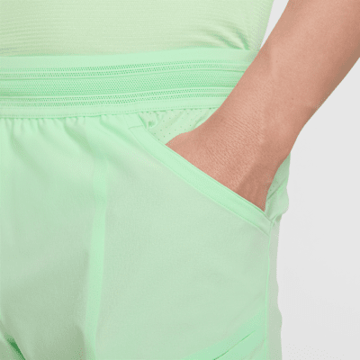 Shorts de tenis de 18 cm Nike Dri-FIT ADV para hombre Rafa