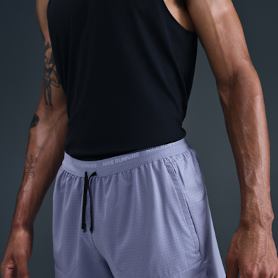 Shorts de correr Dri-FIT de 13 cm con forro de ropa interior perforados para hombre Nike Stride