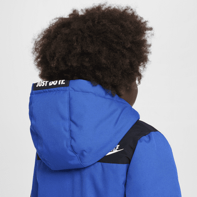 Chamarra de exterior para niños talla pequeña Nike