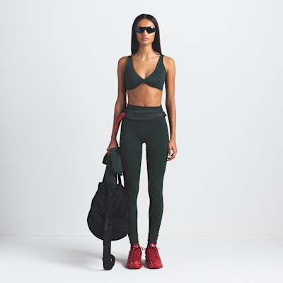 NikeSKIMS Matte Women's Twist-Front Bra