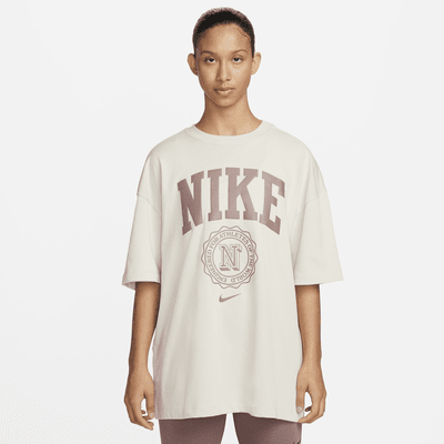 Nike Sportswear Essentials Women's T-Shirt