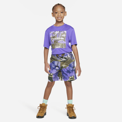 Nike ACG UV Big Kids' Short-Sleeve T-Shirt.