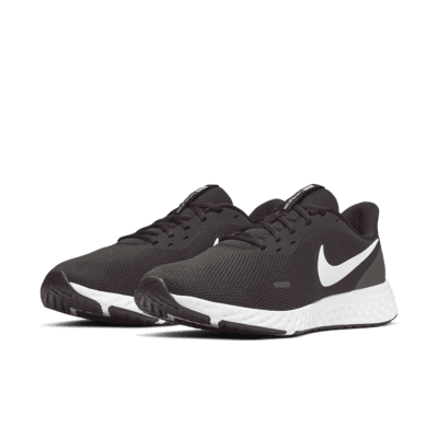 Nike Revolution 5 Men's Road Running Shoes (Extra Wide). Nike UK
