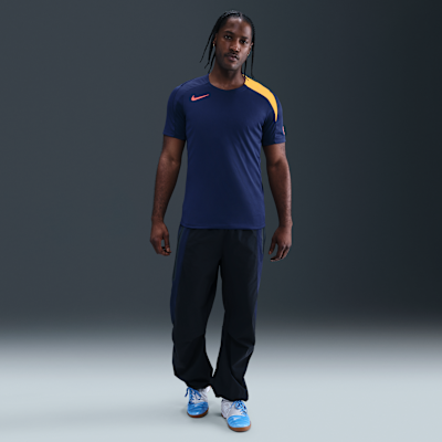 Playera de fútbol Dri-FIT para hombre Nike Strike