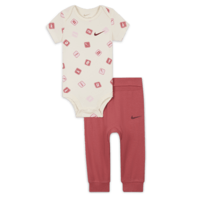 Conjunto de dos piezas de body estampado para bebé (0 a 9 meses) Nike