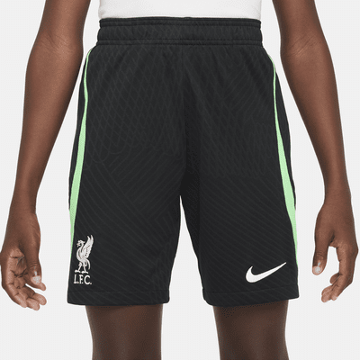Liverpool FC Strike Pantalón corto de fútbol de tejido Knit Nike Dri ...