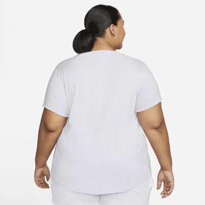 Nike Sportswear Essentials Women's Logo T-Shirt (Plus Size)