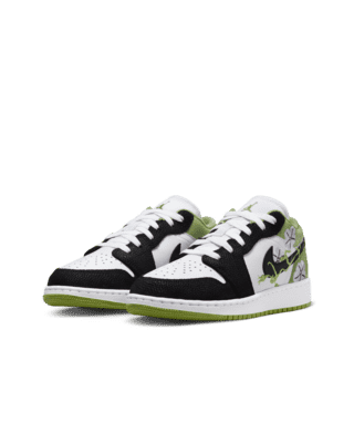 Air Jordan 1 Low SE Big Kids' Shoes. Nike.com