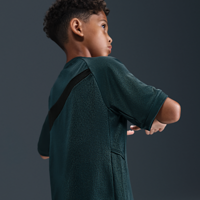 Fotbalové tričko s krátkým rukávem Nike Dri-FIT Academy pro větší děti