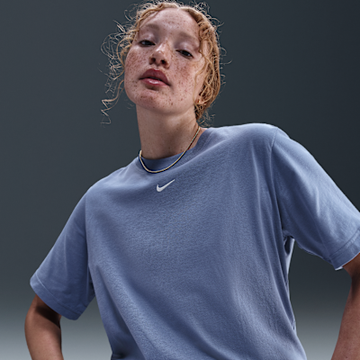 Nike Sportswear Essential Women's T-Shirt