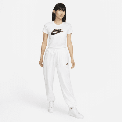 Playera con logotipo para mujer Nike Sportswear Essentials