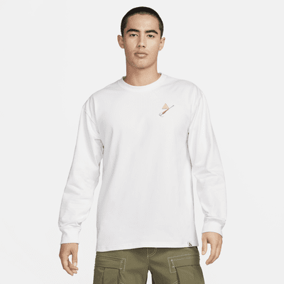 Nike long store tail shirt