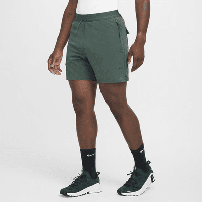 Nike A.P.S. Shorts versátiles de 15 cm Dri-FIT ADV para hombre