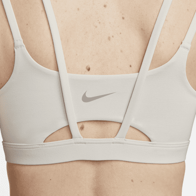 Bra deportivo de baja sujeción con almohadilla para mujer Nike Zenvy Strappy