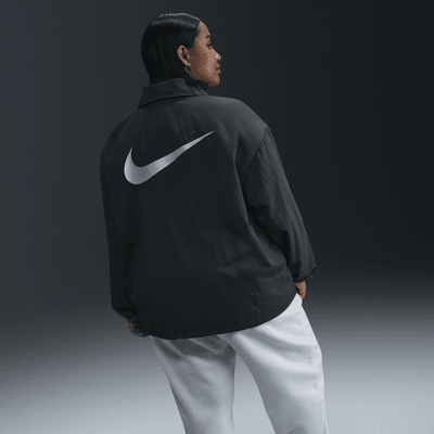 Nike Sportswear Essential Women's Oversized UV Woven Coaches' Jacket (Plus Size)