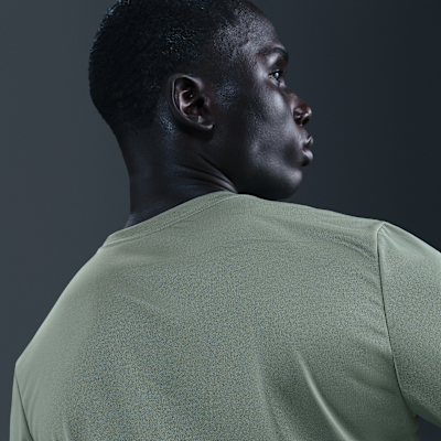 Nike Dri-FIT Legend Men's Long-Sleeve Fitness Top